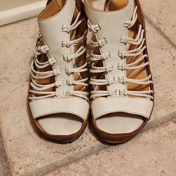 Pikolinos Women's White & Tan Heeled Sandals Size 37 US 6.5 - Picture 3 of 11
